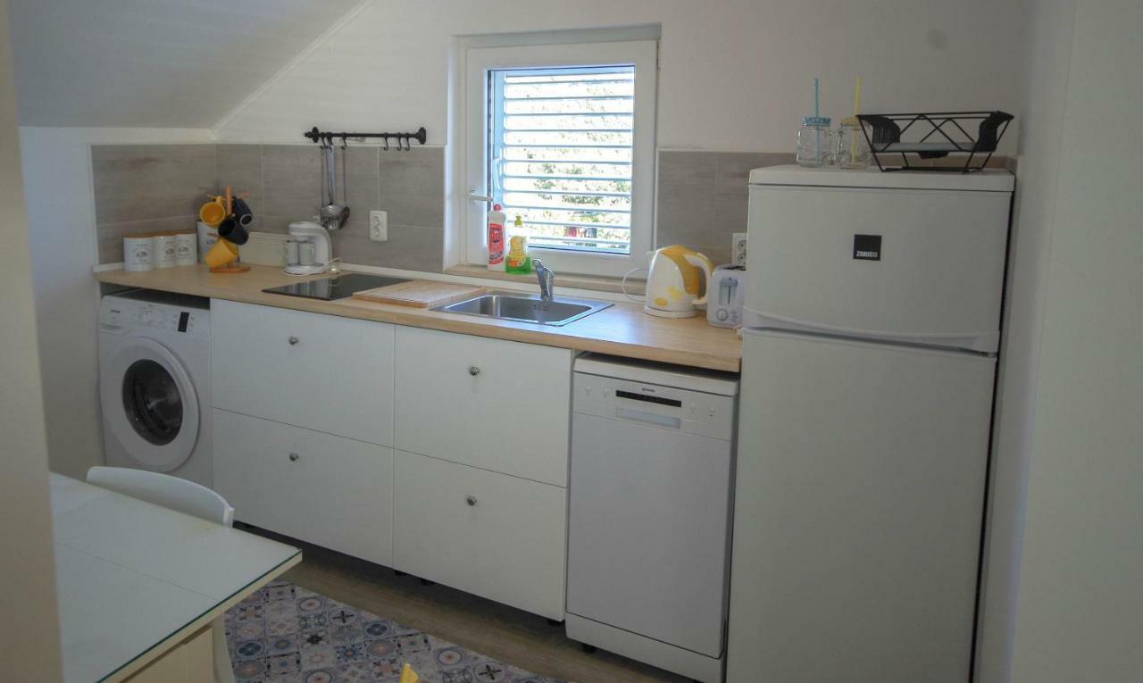 Konavle Sandra Apartments מראה חיצוני תמונה